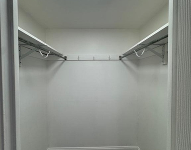9762 Hilspach Street - Photo Thumbnail 9