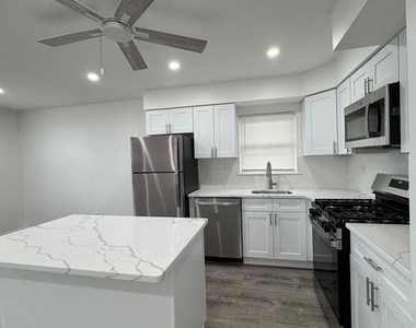 9762 Hilspach Street - Photo Thumbnail 4