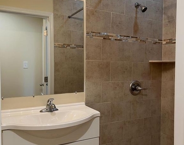 1516 W Diamond Street - Photo Thumbnail 9