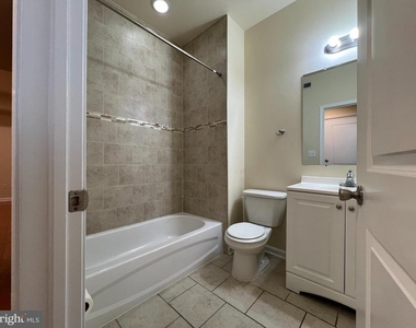 1516 W Diamond Street - Photo Thumbnail 6