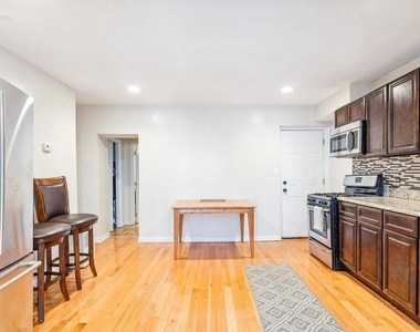 1203 S 16th Street - Photo Thumbnail 8