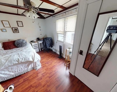 415 E Flora Street - Photo Thumbnail 20