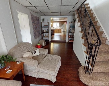 415 E Flora Street - Photo Thumbnail 11