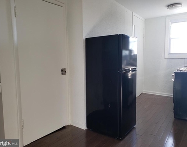 2208 S 15th Street - Photo Thumbnail 8