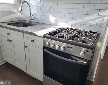 2208 S 15th Street - Photo Thumbnail 4