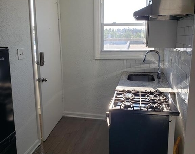 2208 S 15th Street - Photo Thumbnail 2