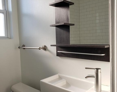 2208 S 15th Street - Photo Thumbnail 10