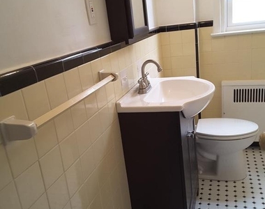 1226 Hellerman Street - Photo Thumbnail 6