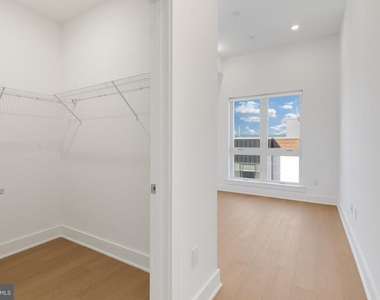 1731 Tilghman Street - Photo Thumbnail 12