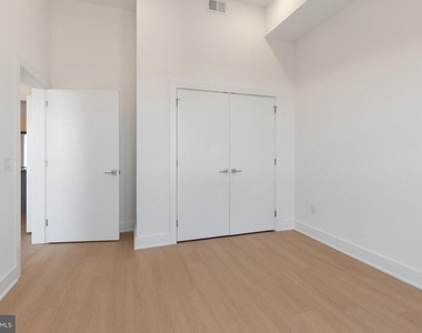1731 Tilghman Street - Photo Thumbnail 9