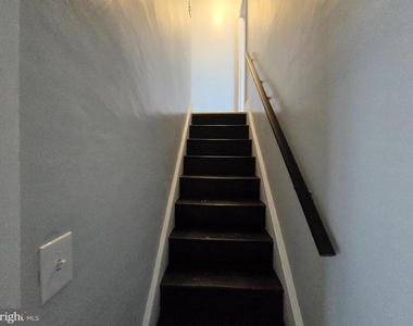460 Shurs Lane - Photo Thumbnail 15