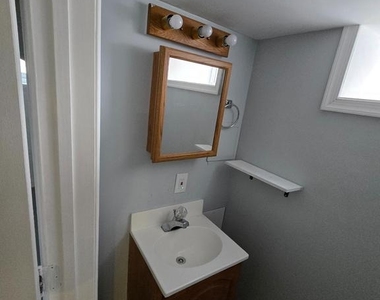 460 Shurs Lane - Photo Thumbnail 19