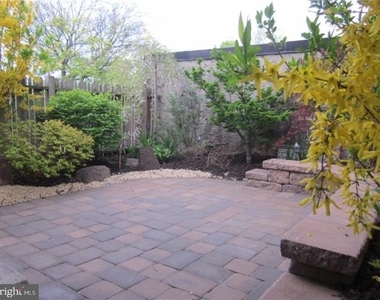 460 Shurs Lane - Photo Thumbnail 24