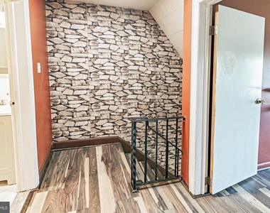 3312 W 13th Street - Photo Thumbnail 7