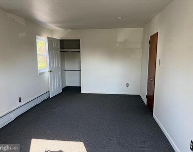 801 W Chester Pike - Photo Thumbnail 11