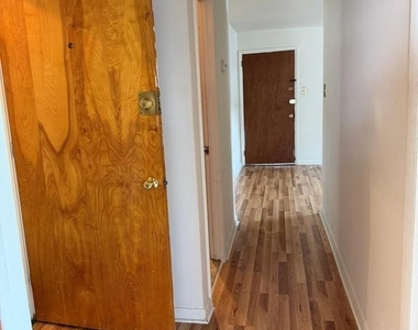 801 W Chester Pike - Photo Thumbnail 12