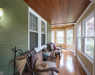 423 N Orange Street - Photo Thumbnail 30