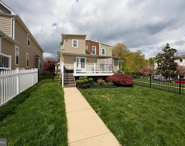 423 N Orange Street - Photo Thumbnail 25