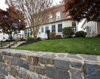 423 N Orange Street - Photo Thumbnail 37