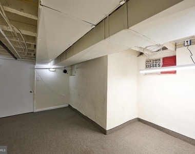 423 N Orange Street - Photo Thumbnail 34
