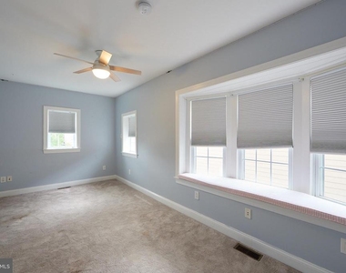 423 N Orange Street - Photo Thumbnail 16