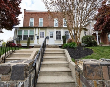 423 N Orange Street - Photo Thumbnail 1