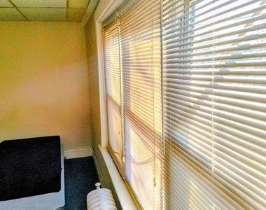 301 W Evesham Avenue - Photo Thumbnail 14