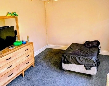 301 W Evesham Avenue - Photo Thumbnail 13