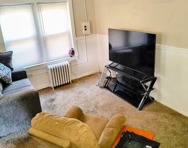 301 W Evesham Avenue - Photo Thumbnail 4
