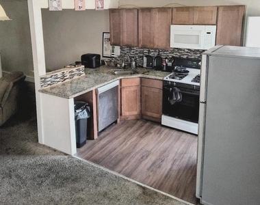 301 W Evesham Avenue - Photo Thumbnail 1