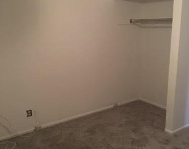 1408 Ralston Drive - Photo Thumbnail 8