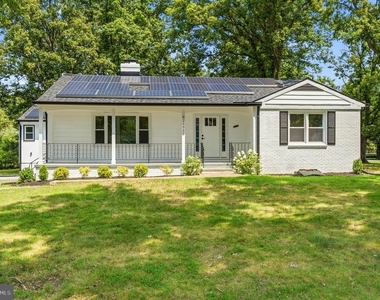 2608 Holly Drive - Photo Thumbnail 1