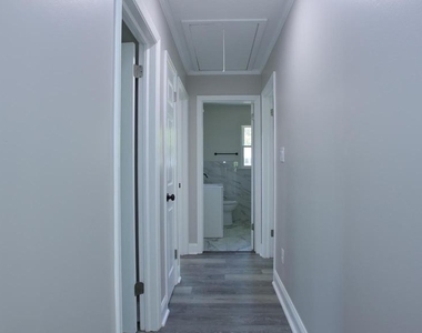 2608 Holly Drive - Photo Thumbnail 11