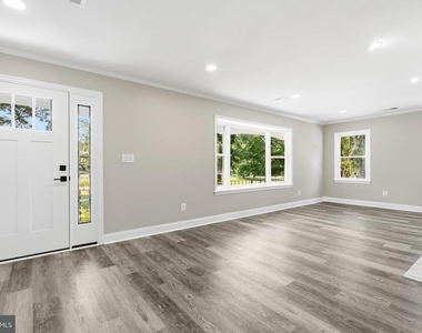 2608 Holly Drive - Photo Thumbnail 6