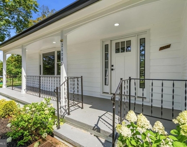 2608 Holly Drive - Photo Thumbnail 3