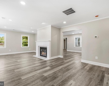 2608 Holly Drive - Photo Thumbnail 5