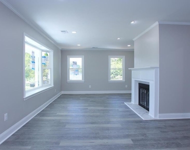 2608 Holly Drive - Photo Thumbnail 8