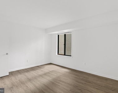 9629 White Acre Road - Photo Thumbnail 7