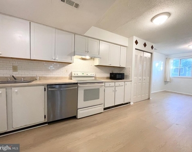 7197 Cimarron Court - Photo Thumbnail 9