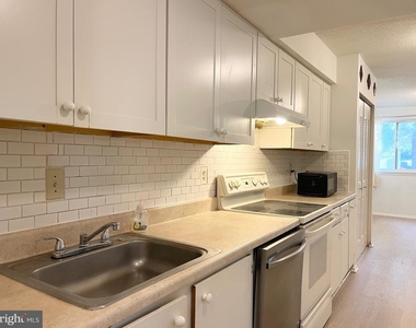 7197 Cimarron Court - Photo Thumbnail 10
