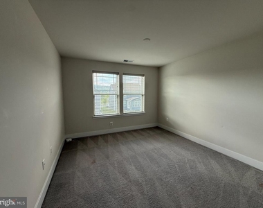 1407 Pinkerton Street - Photo Thumbnail 17
