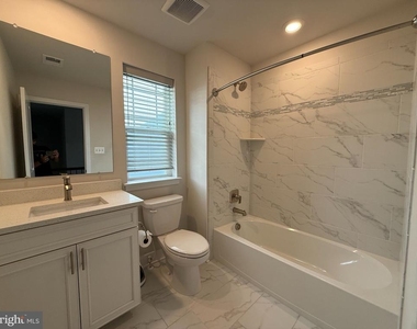 1407 Pinkerton Street - Photo Thumbnail 16