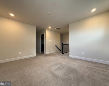 1407 Pinkerton Street - Photo Thumbnail 18