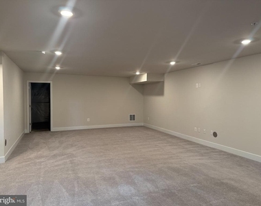 1407 Pinkerton Street - Photo Thumbnail 10