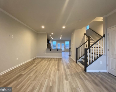 1659 Magundy Street - Photo Thumbnail 4
