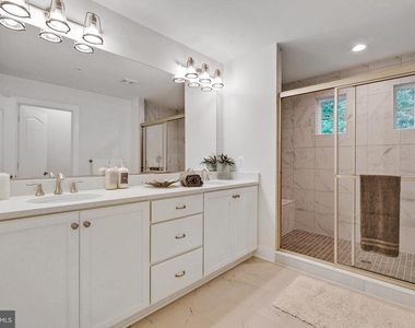 112 Red Rose Court - Photo Thumbnail 9
