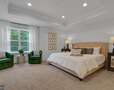 112 Red Rose Court - Photo Thumbnail 8