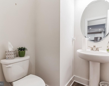 112 Red Rose Court - Photo Thumbnail 3