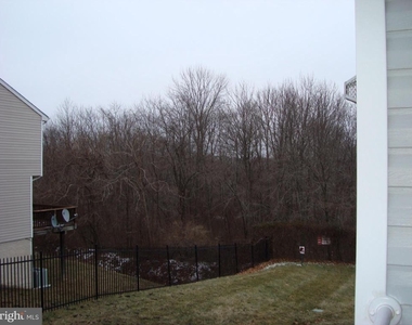 7418 Hindon Circle - Photo Thumbnail 14