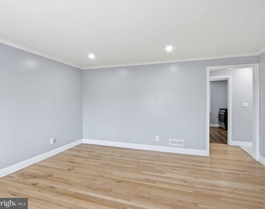 3603 Ravenwood Avenue - Photo Thumbnail 6